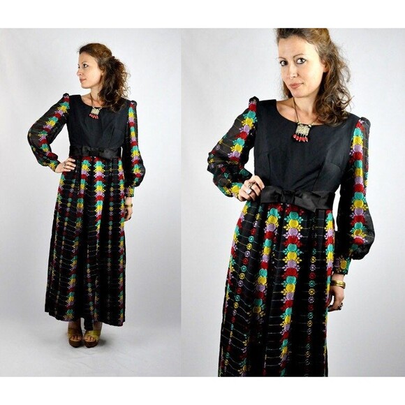 70s EMBROIDERED Mexican Maxi Dress - w/POET Sleeves - Gunne Sax Style S - M - Picture 1 of 5